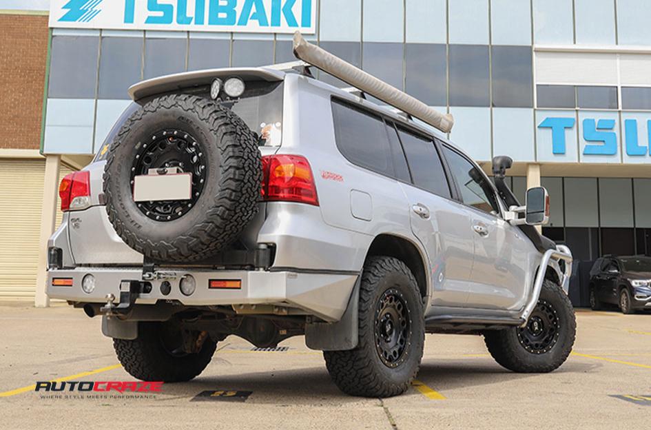 TOYOTA LANDCRUSIER HOLESHOT XD SATIN BLACK